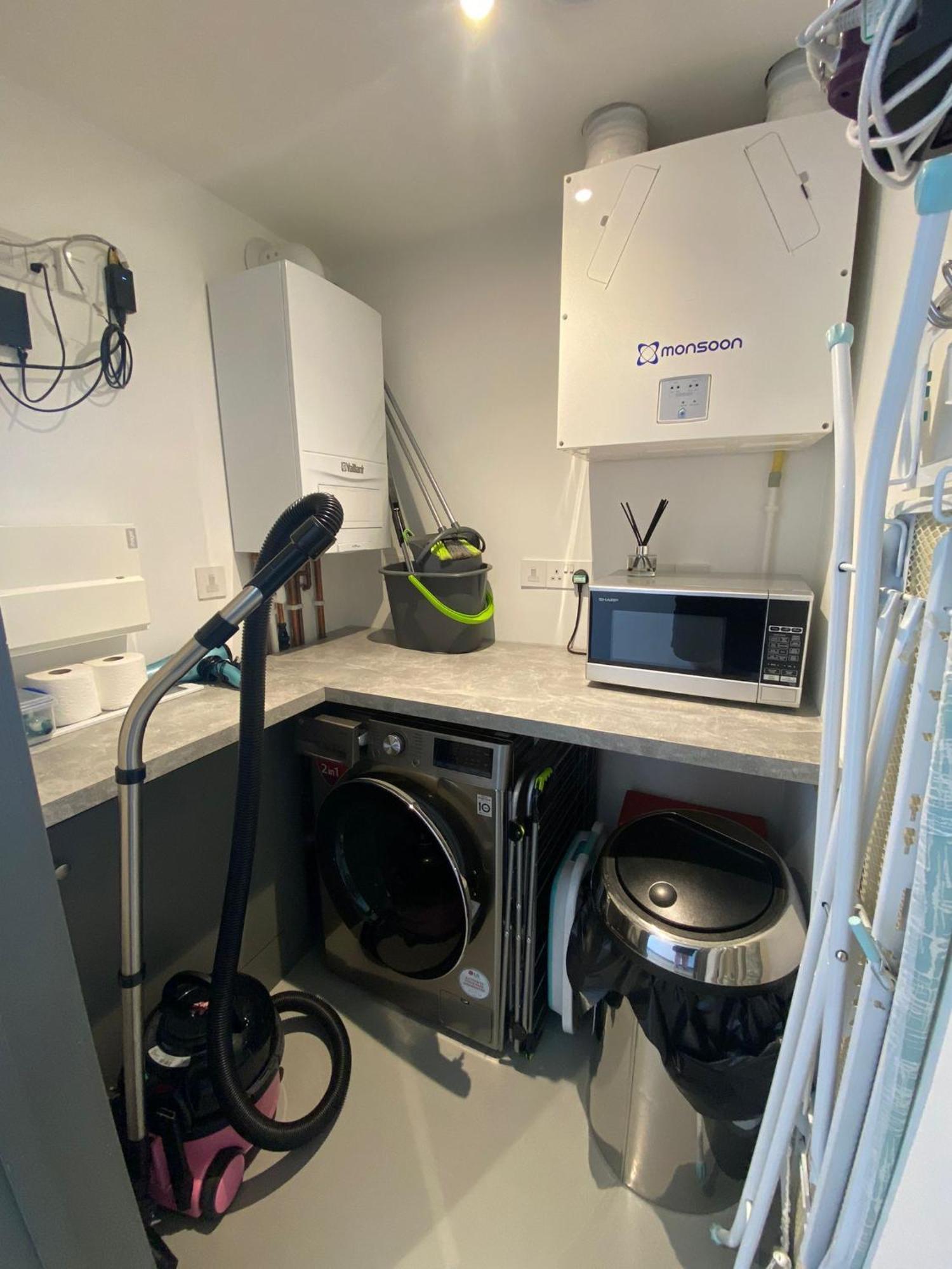 2 The View Apartments Ilfracombe - Seafront, Parking, Lift, Ev ภายนอก รูปภาพ