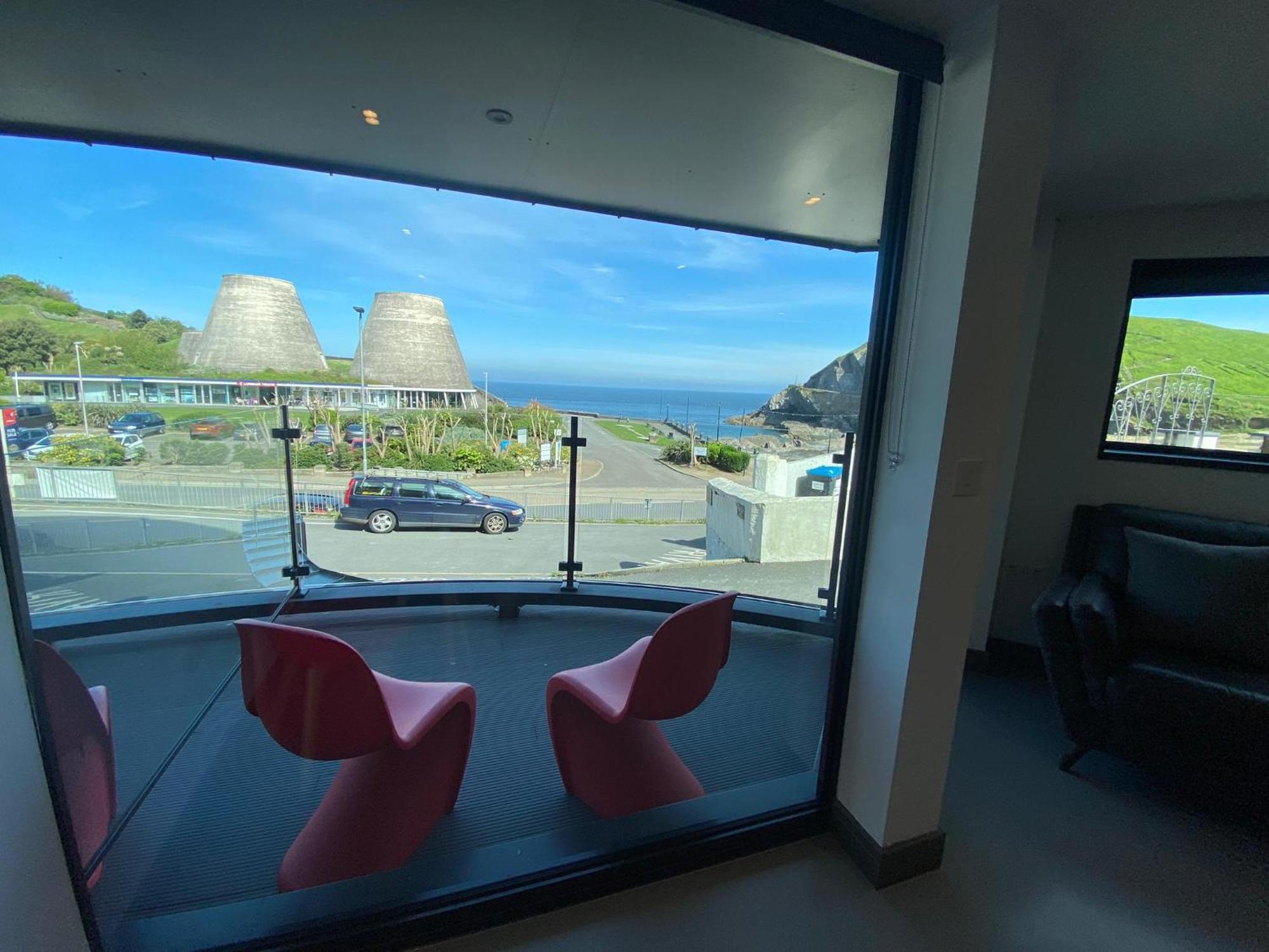 2 The View Apartments Ilfracombe - Seafront, Parking, Lift, Ev ภายนอก รูปภาพ